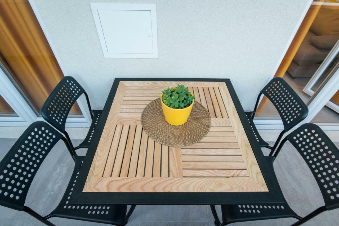 Apartmani Spiline Baška Voda Extérieur photo